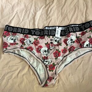 Torrid Skull and Rose Print Underwear - Black and Pink 0